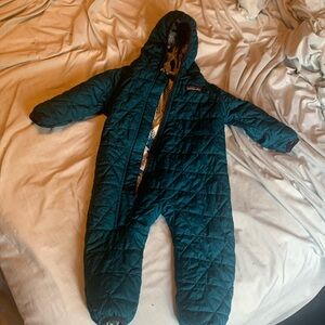 Patagonia Baby Snow Suit size 3-6M